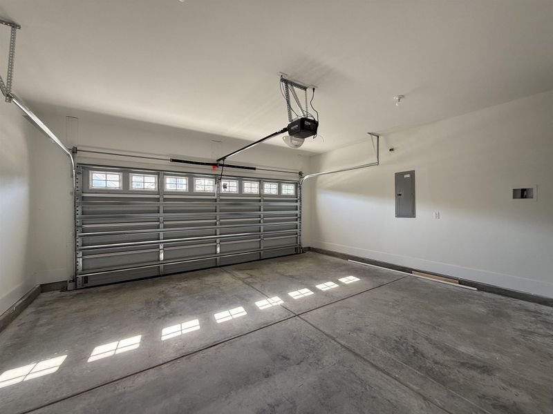 Spacious, unfurnished interior of a new home in Westwood Reserve, Conway (Image 31).
