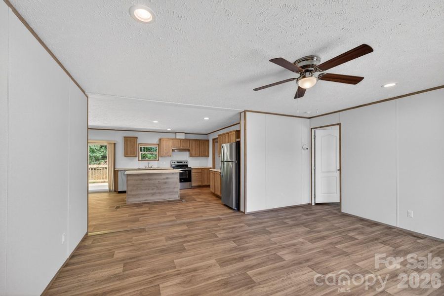Spacious, unfurnished interior of a new home in , Lexington (Image 18).