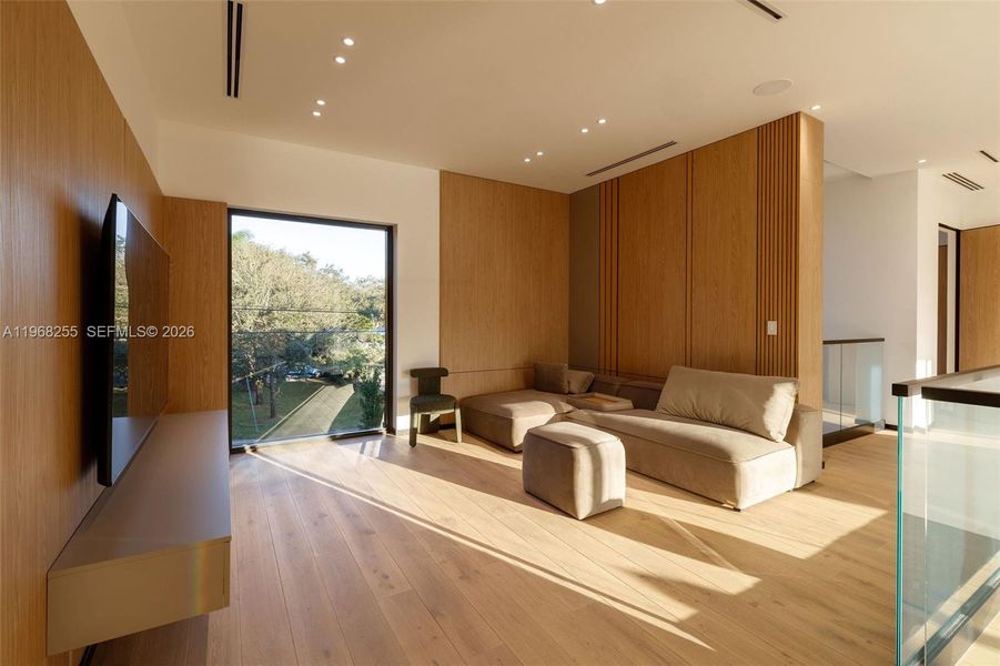 Upstairs Game/Family Room