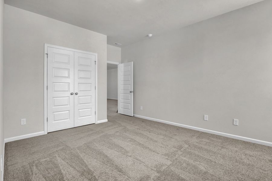 Spacious, unfurnished interior of a new home in Grand Park, Leland (Image 20).