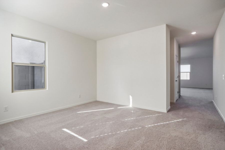 Representative unfurnished interior of a home built from the Eclipse by Starlight Homes in Laveen Farms, Phoenix (Image 15).
