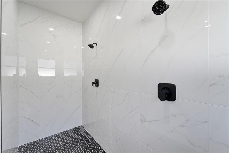 Close-up of interior finishes inside a home in , Citrus Springs (Image 18).