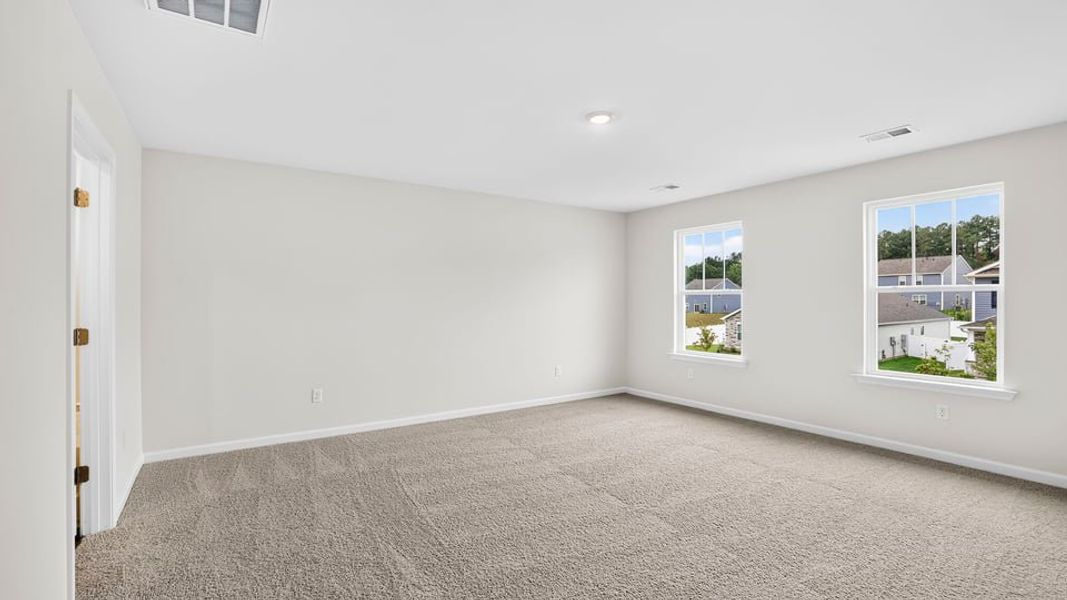 Spacious, unfurnished interior of a new home in Spring Ridge, Anderson (Image 30).