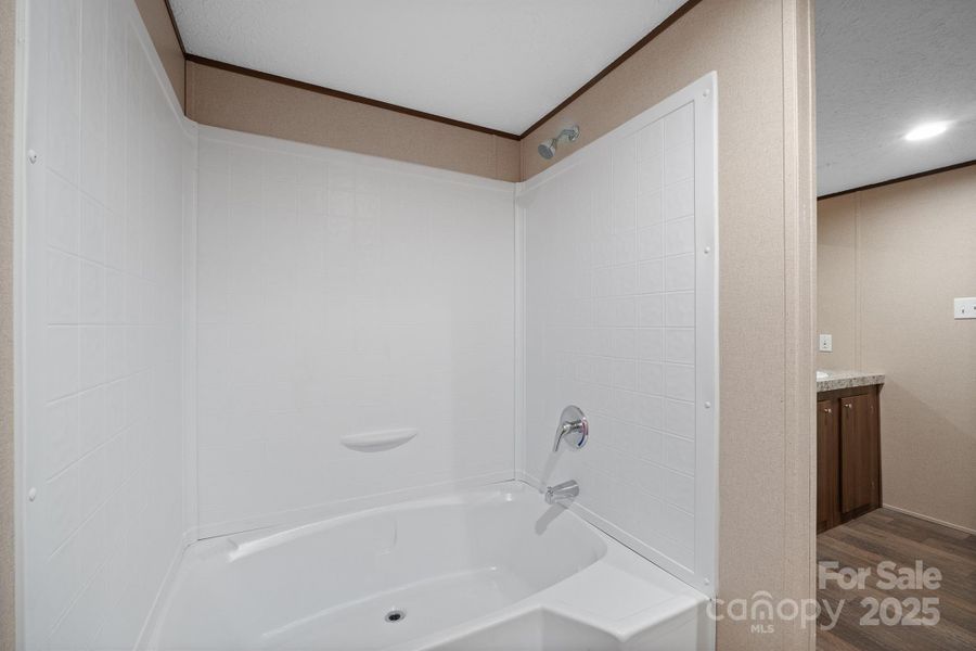 Image 19 of a home in .