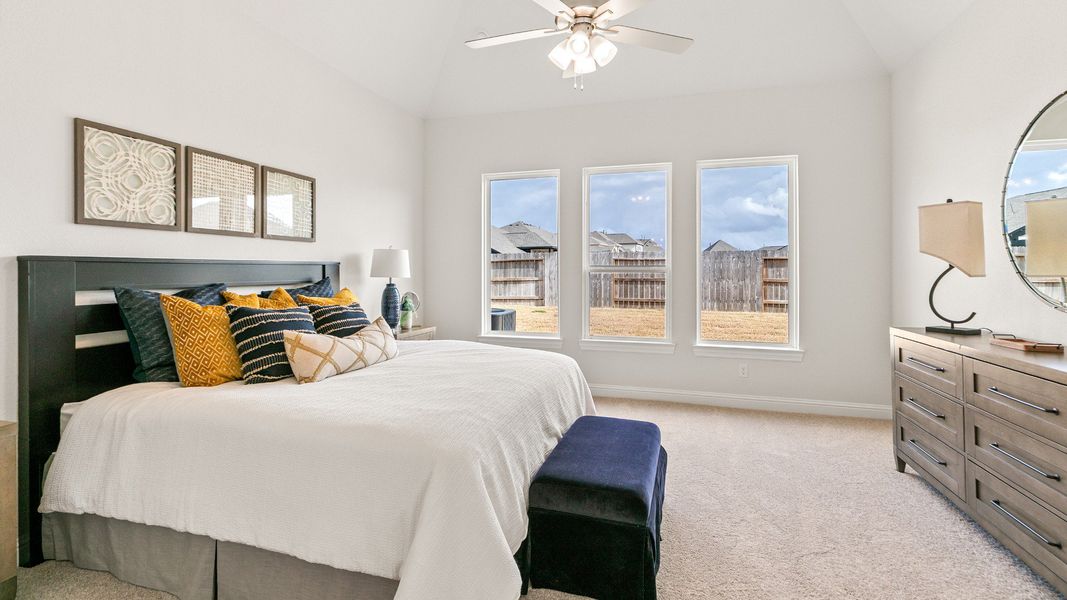Representative furnished interior of a home built from the Tulane by DRB Homes in Creekhaven, Iowa Colony (Image 9).