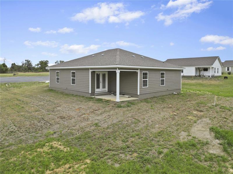 Exterior details and patio area of a home in , Blountstown (Image 16).