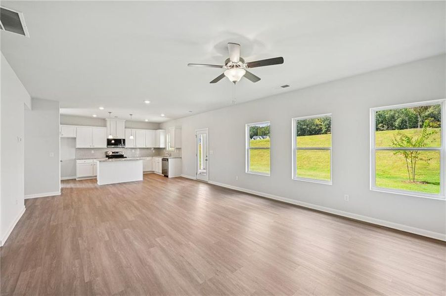 Spacious, unfurnished interior of a new home in Neely Farm, Covington (Image 15).