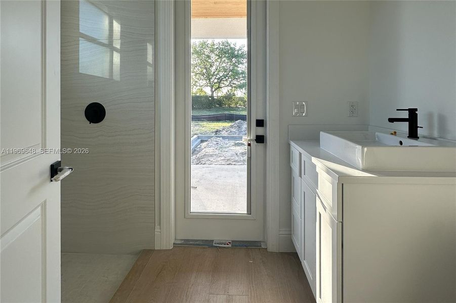 Image 28 of a home in .