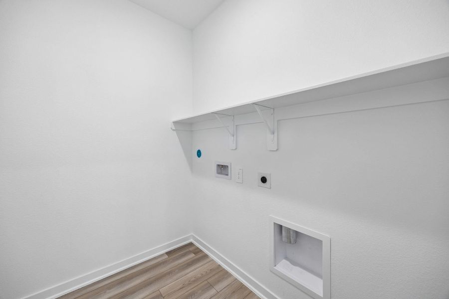 Spacious, unfurnished interior of a new home in Montgomery Bend, Montgomery (Image 24).