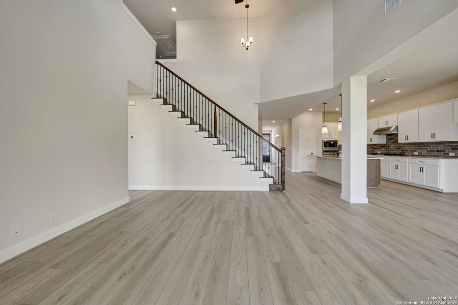 Spacious, unfurnished interior of a new home in The Crossvine 55’, Schertz (Image 31).