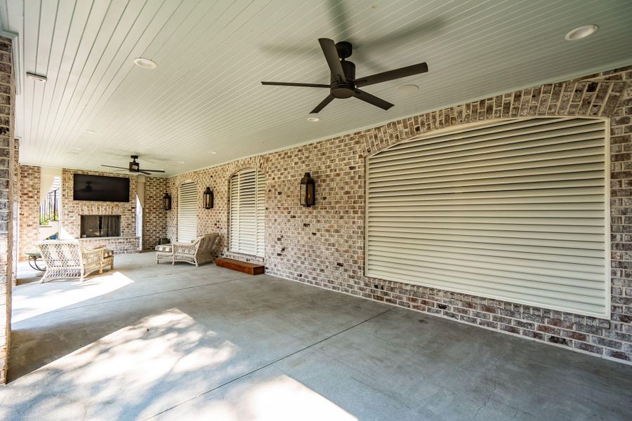 Exterior details and patio area of a home in , Mount Pleasant (Image 50).
