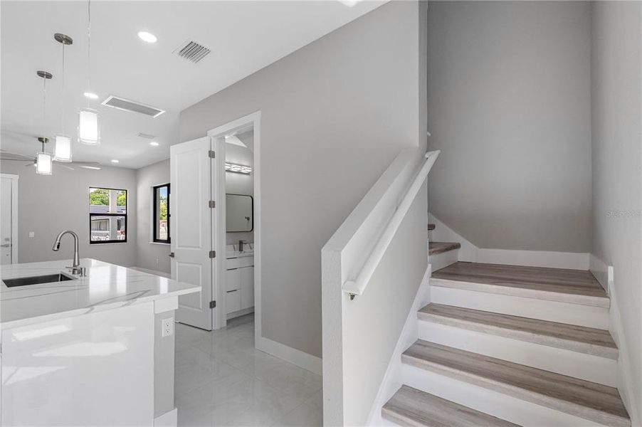 Image 47 of a home in .