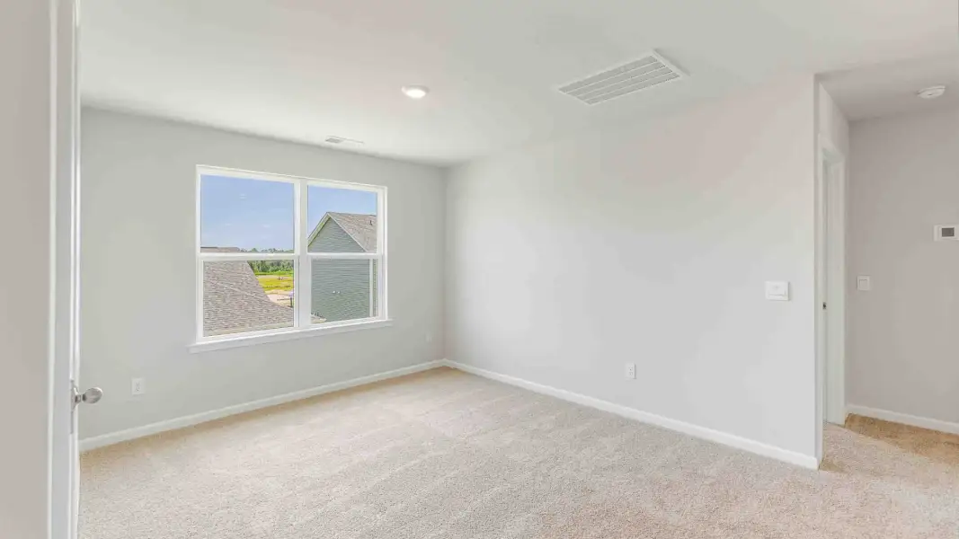 Representative unfurnished interior of a home built from the Hayden by D.R. Horton in Brookside, Richlands (Image 29).