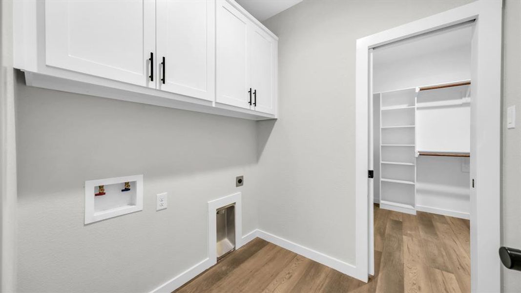 Spacious, unfurnished interior of a new home in Parallel Pastures, Poolville (Image 20).