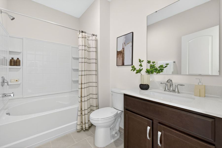 Furnished interior view inside a new home in Edgewater - The Links, Lancaster (Image 10).