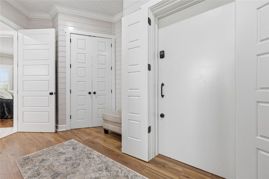 Spacious, unfurnished interior of a new home in , Bronson (Image 20).