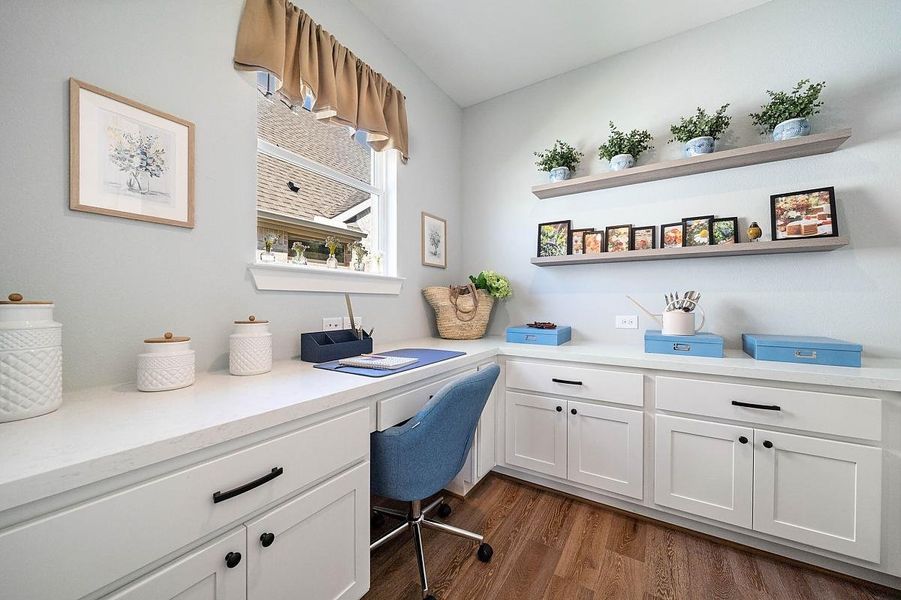 Representative furnished interior of a home built from the Bluebell by Caldwell Homes in Chambers Creek, Willis (Image 23). Representative furnished interior of a home built from the Bluebell by Caldwell Homes in Chambers Creek, Willis (Image 23).