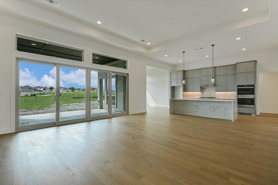 Spacious, unfurnished interior of a new home in Scofield Farms Estates, Georgetown (Image 20).