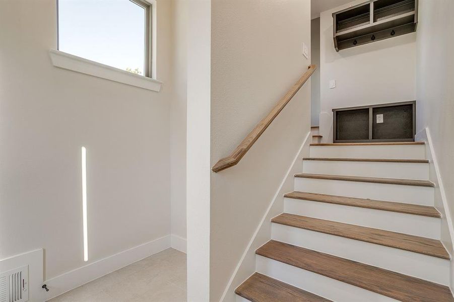 Live steps from Linwood Park in one of Fort Worth’s most walkable neighborhoods. Live steps from Linwood Park in one of Fort Worth’s most walkable neighborhoods.