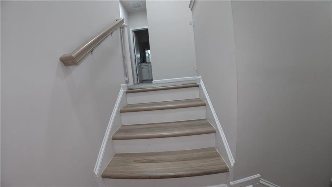 Image 33 of a home in .