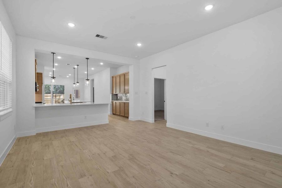 Spacious, unfurnished interior of a new home in The Woodlands Hills, Willis (Image 22). Spacious, unfurnished interior of a new home in The Woodlands Hills, Willis (Image 22).