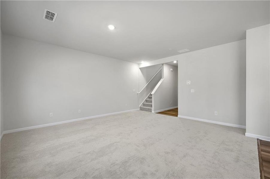 Spacious, unfurnished interior of a new home in Avery Ridge, Gainesville (Image 22). Spacious, unfurnished interior of a new home in Avery Ridge, Gainesville (Image 22).