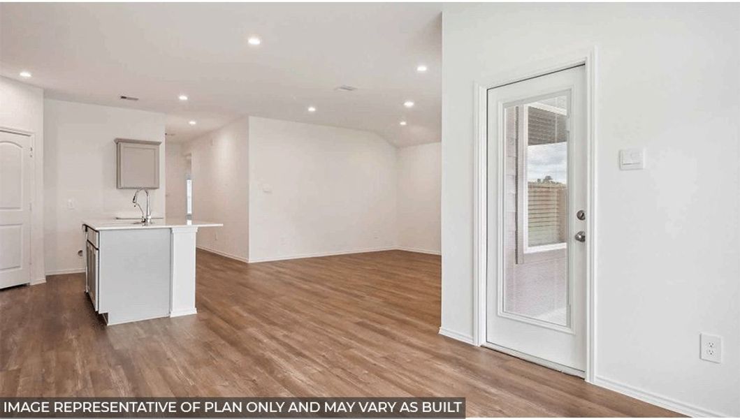 Spacious, unfurnished interior of a new home in Mill Creek, Magnolia (Image 11).