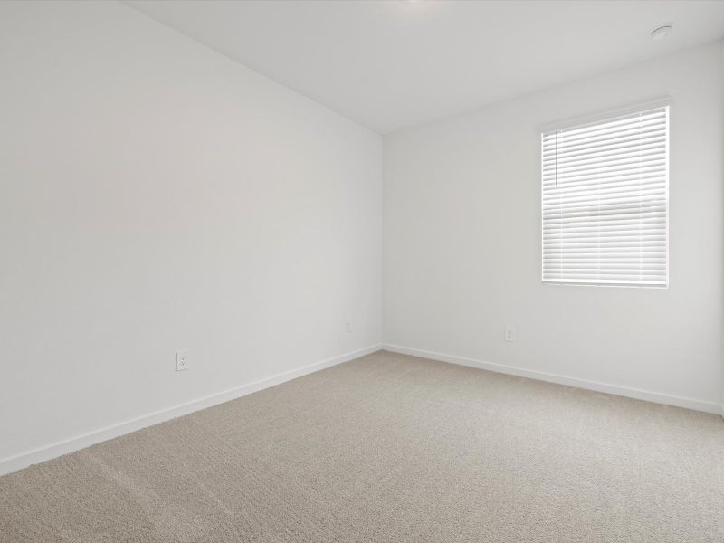 Spacious, unfurnished interior of a new home in Entrada Reserve Series, Tolleson (Image 19).