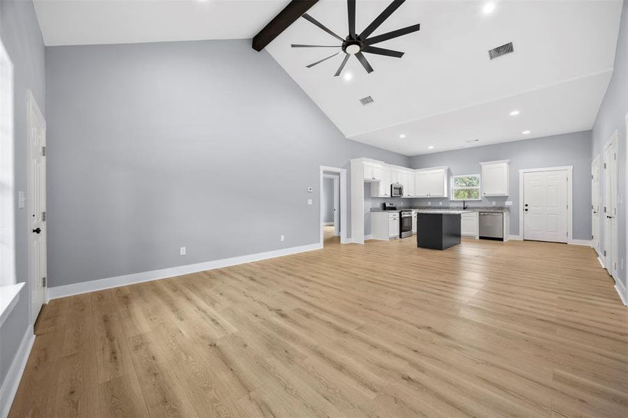 Spacious, unfurnished interior of a new home in , Ennis (Image 17).