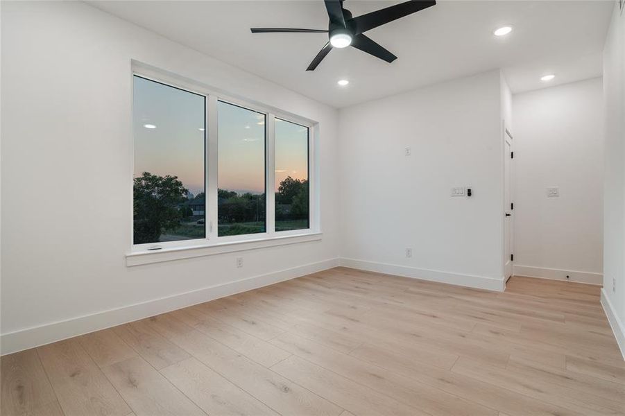 Spacious, unfurnished interior of a new home in , Dallas (Image 19).