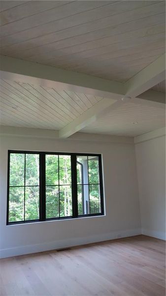 Image 47 of a home in .