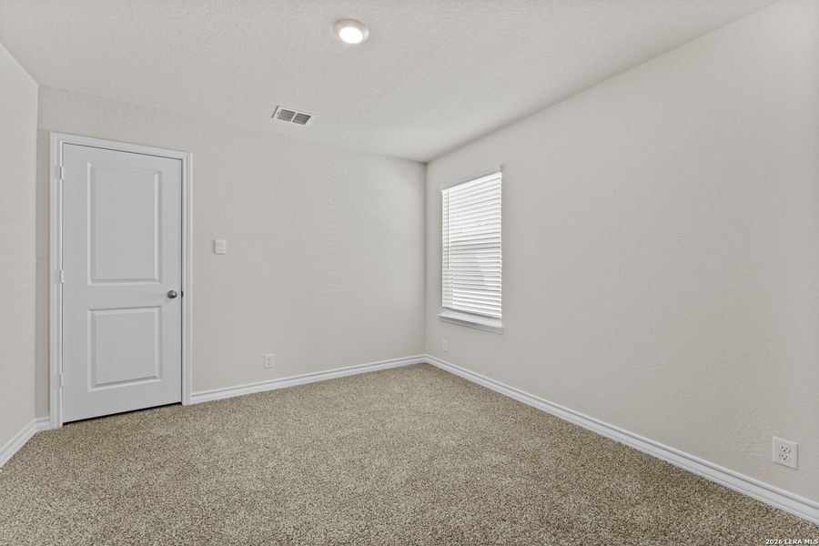 Spacious, unfurnished interior of a new home in Stonehill, San Antonio (Image 21). Spacious, unfurnished interior of a new home in Stonehill, San Antonio (Image 21).