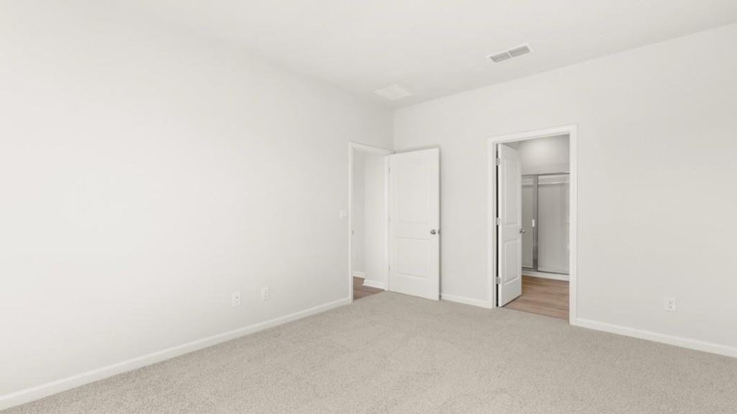 Spacious, unfurnished interior of a new home in Sheffield Highlands, Dallas (Image 20). Spacious, unfurnished interior of a new home in Sheffield Highlands, Dallas (Image 20).