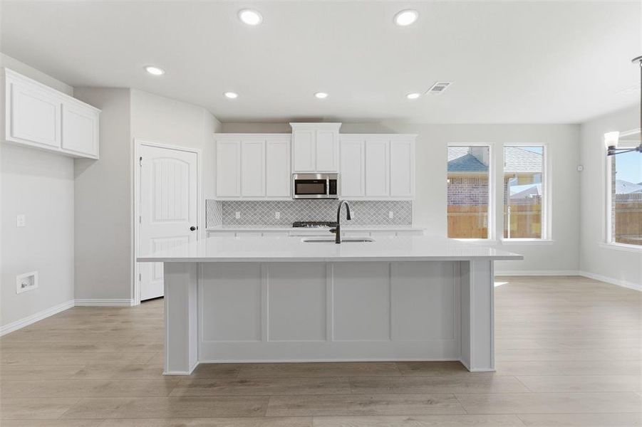 Furnished interior view inside a new home in Northstar, Haslet (Image 14).