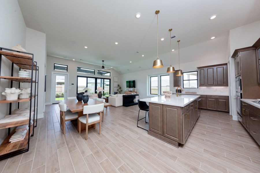 Representative furnished interior of a home built from the Crockett by Beazer Homes in Ellwood, Iowa Colony (Image 14).