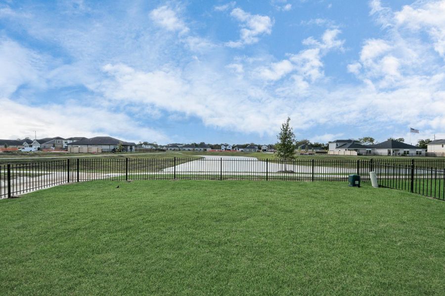 Community amenities in Laurel Landing: Founders Collection, Alvin (Image 34).