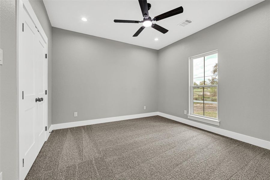 Spacious, unfurnished interior of a new home in , Plantersville (Image 30).