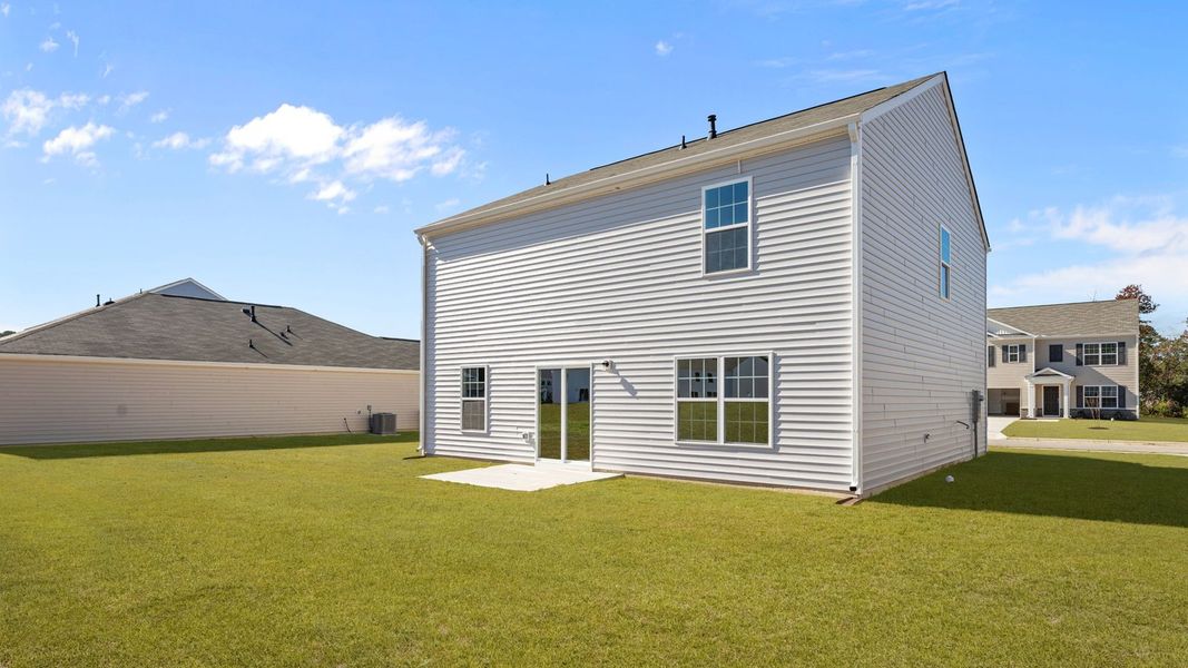 Exterior details and patio area of a home in Madeline Farm, New Bern (Image 18).