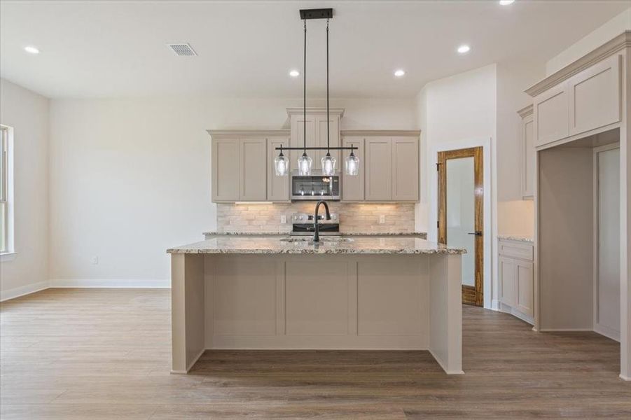 Furnished interior view inside a new home in , Riesel (Image 5).