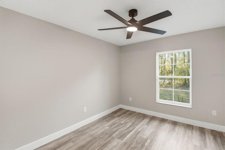 Spacious, unfurnished interior of a new home in , Citrus Springs (Image 18).