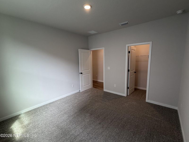 Spacious, unfurnished interior of a new home in Reserve East, Flagler Beach (Image 34).