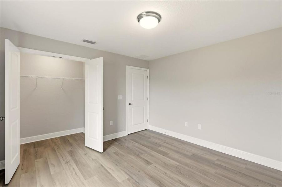 Spacious, unfurnished interior of a new home in , Sebring (Image 36).