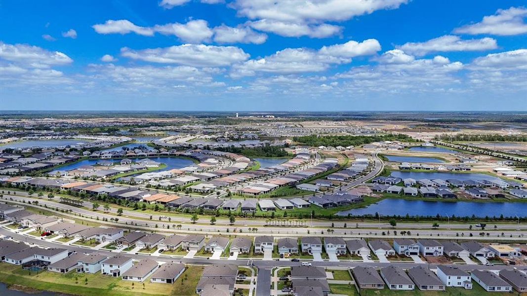 Image 16 of a home in Solera at Lakewood Ranch.