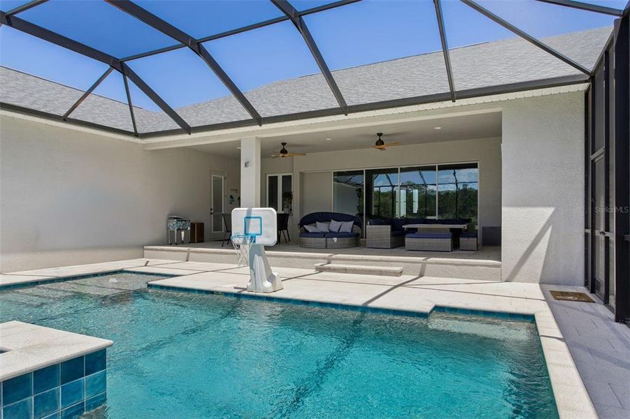Exterior details and patio area of a home in , Wesley Chapel (Image 4).