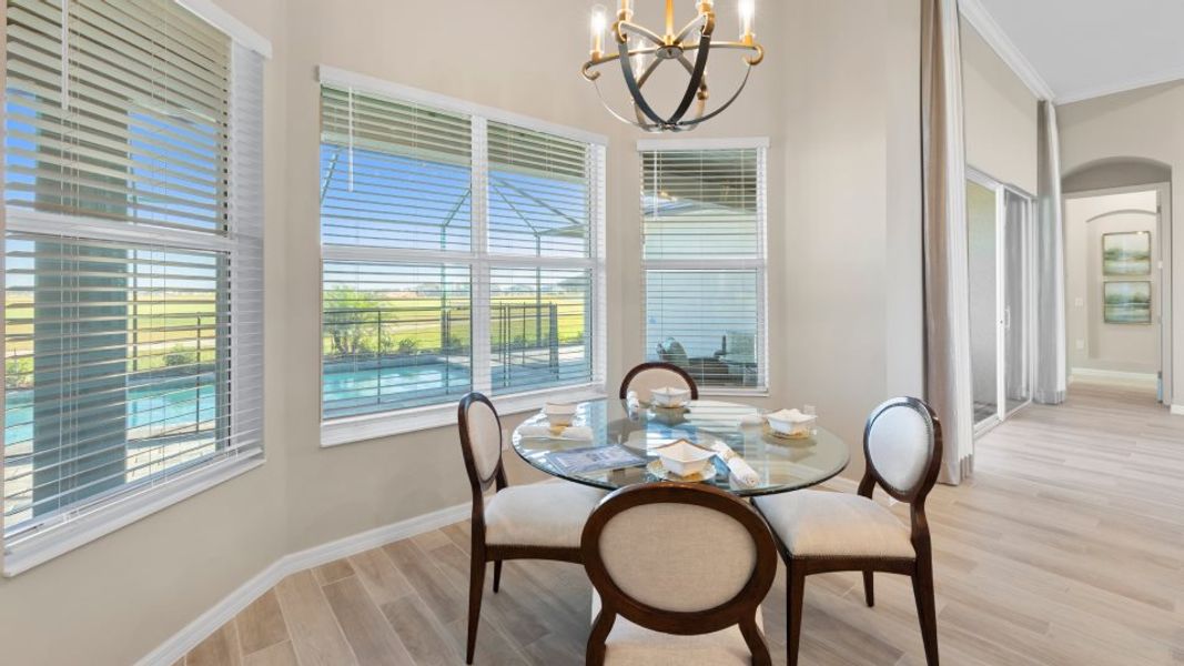 Bougainville II Breakfast Nook