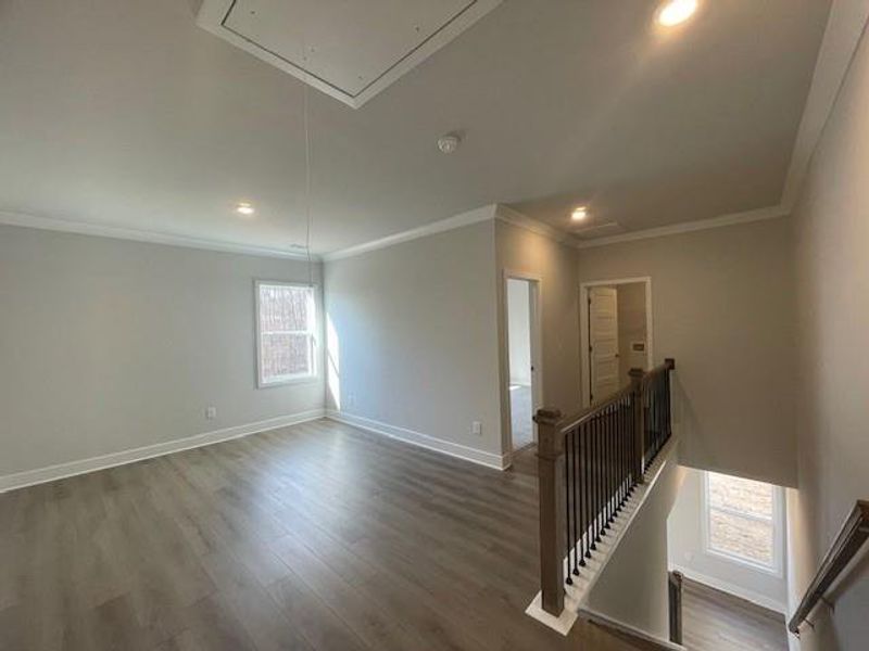 Spacious, unfurnished interior of a new home in Ponderosa Farms Estates, Gainesville (Image 26).