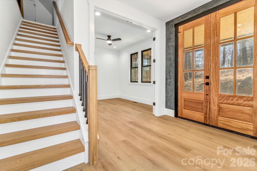 Spacious, unfurnished interior of a new home in , Mills River (Image 19).