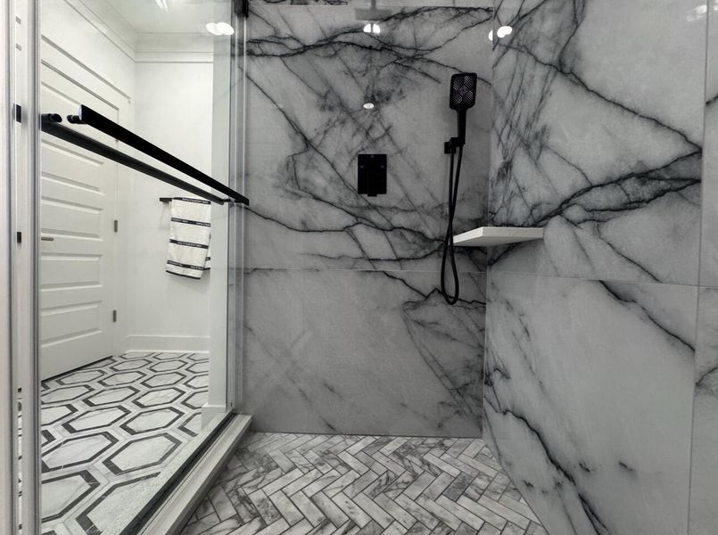 Close-up of interior finishes inside a home in , North Charleston (Image 21).