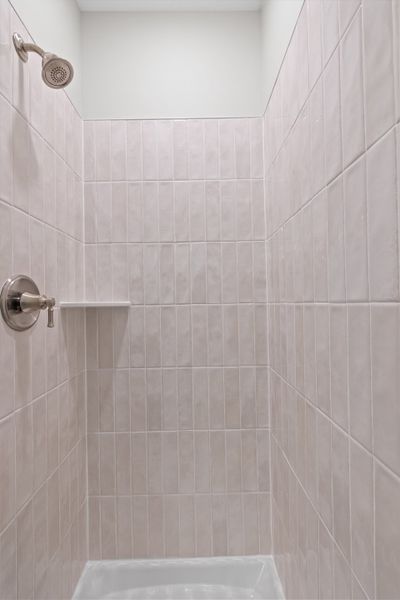 Representative interior finishes for a home built from the The Chandler by RobuckHomes in Baylee Ridge, Selma (Image 123).