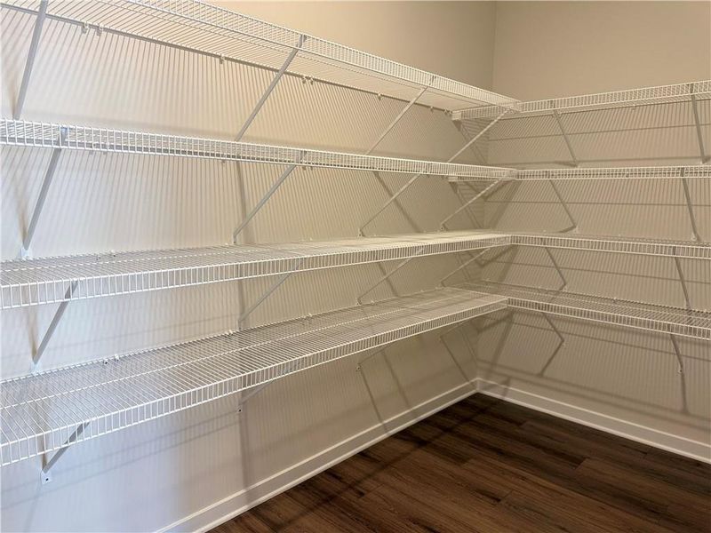 Spacious, unfurnished interior of a new home in Ponderosa Farms Reserve, Gainesville (Image 34).